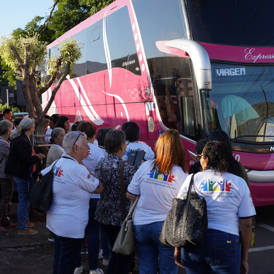 Com projeto ‘Melhor Olhar Para a Vida Ativa’, Prefeitura de Sarandi leva 38 idosos para Lunardelli, conhecida como Capital Paranaense da Fé